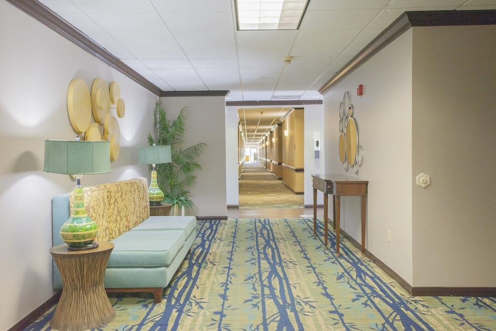 Holiday Inn & Suites Spring- The Woodlands Area by IHG photo 45