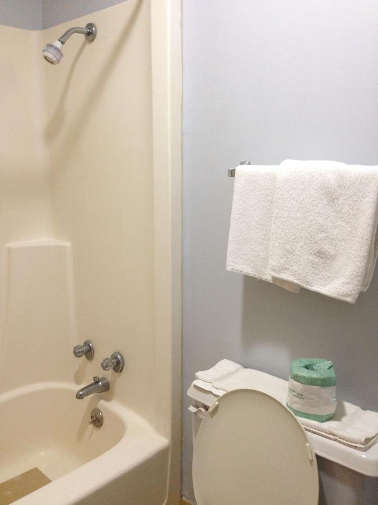 Royal Inn photo 16