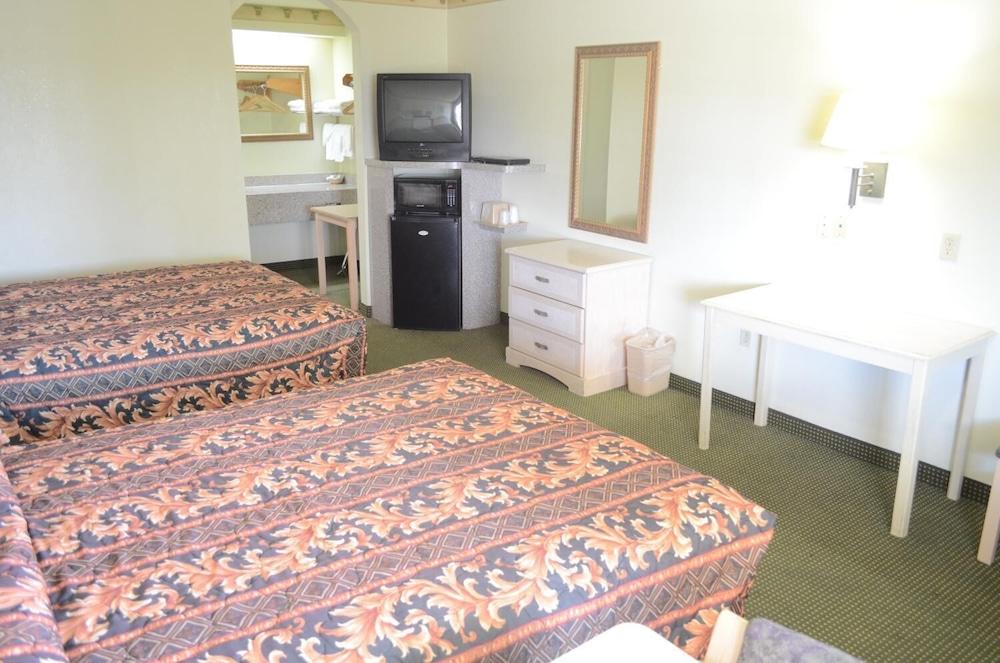 Scottish Inns & Suites at NRG Park photo 10