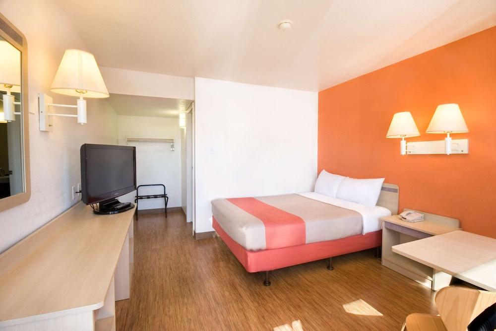 Motel 6 Pendleton, OR photo 16