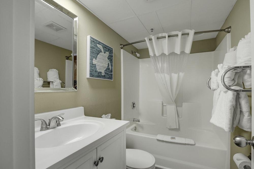 Sands Ocean Club Resort photo 33