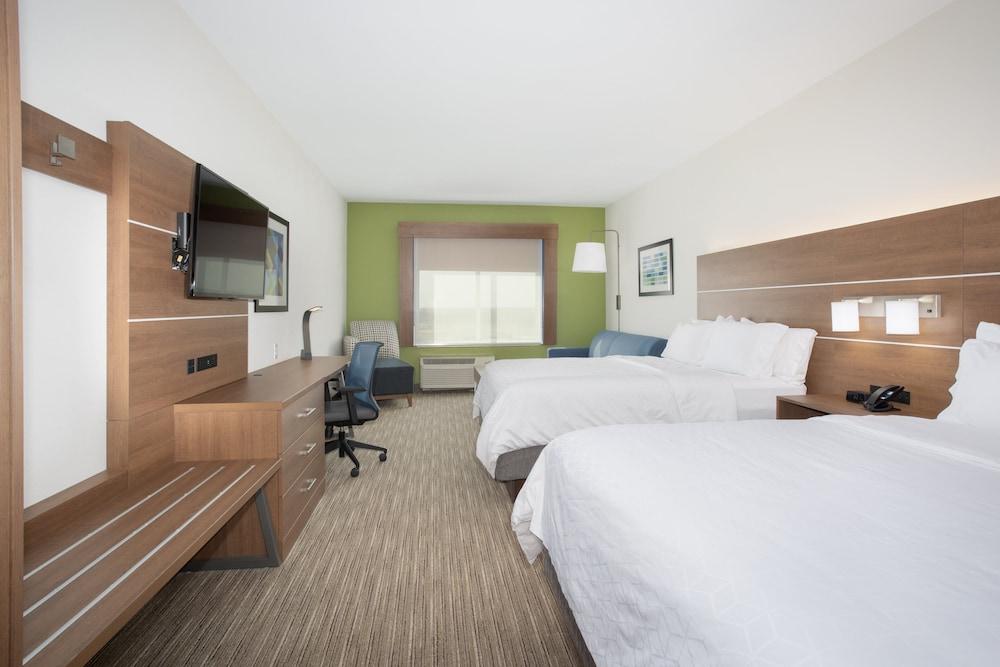 Holiday Inn Express & Suites Goodland I 70 by IHG photo 48