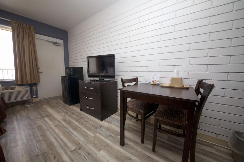 The Beach House Inn photo 30