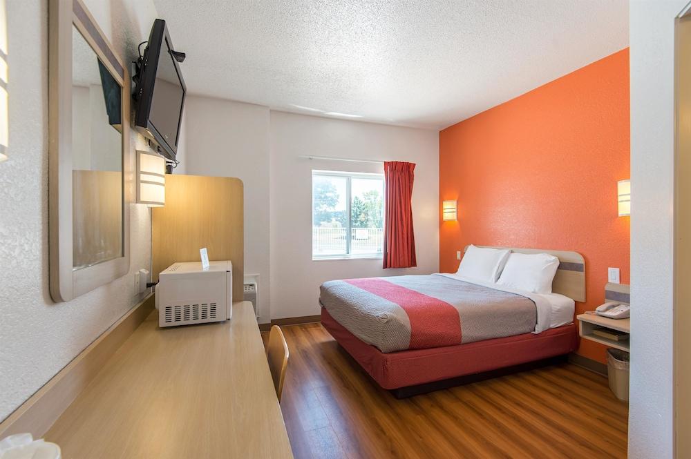 Motel 6 Junction City, KS photo 14