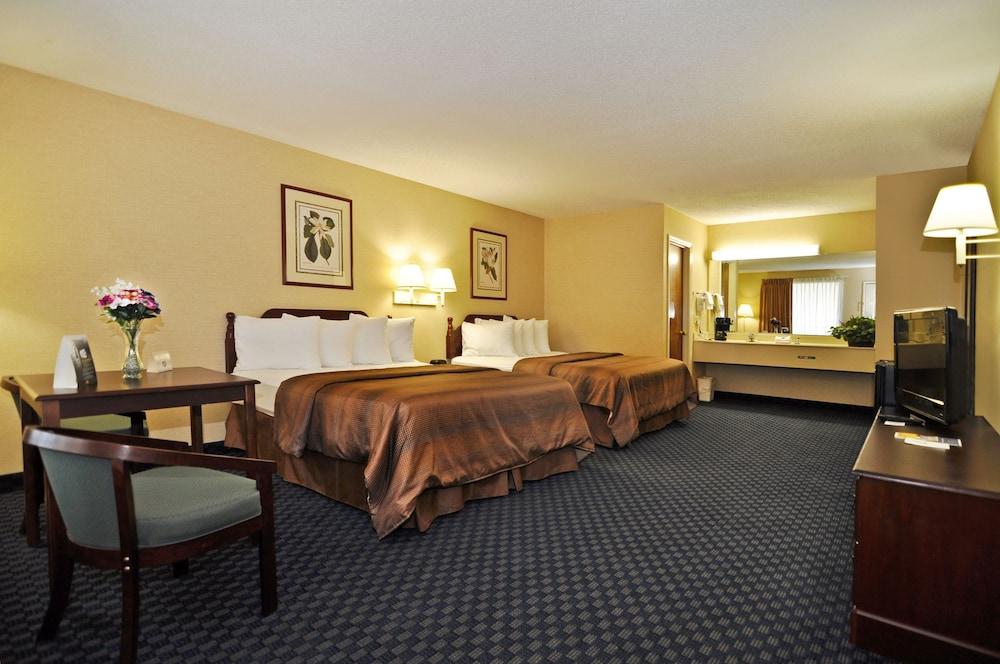 Quality Inn Ashburn photo 14