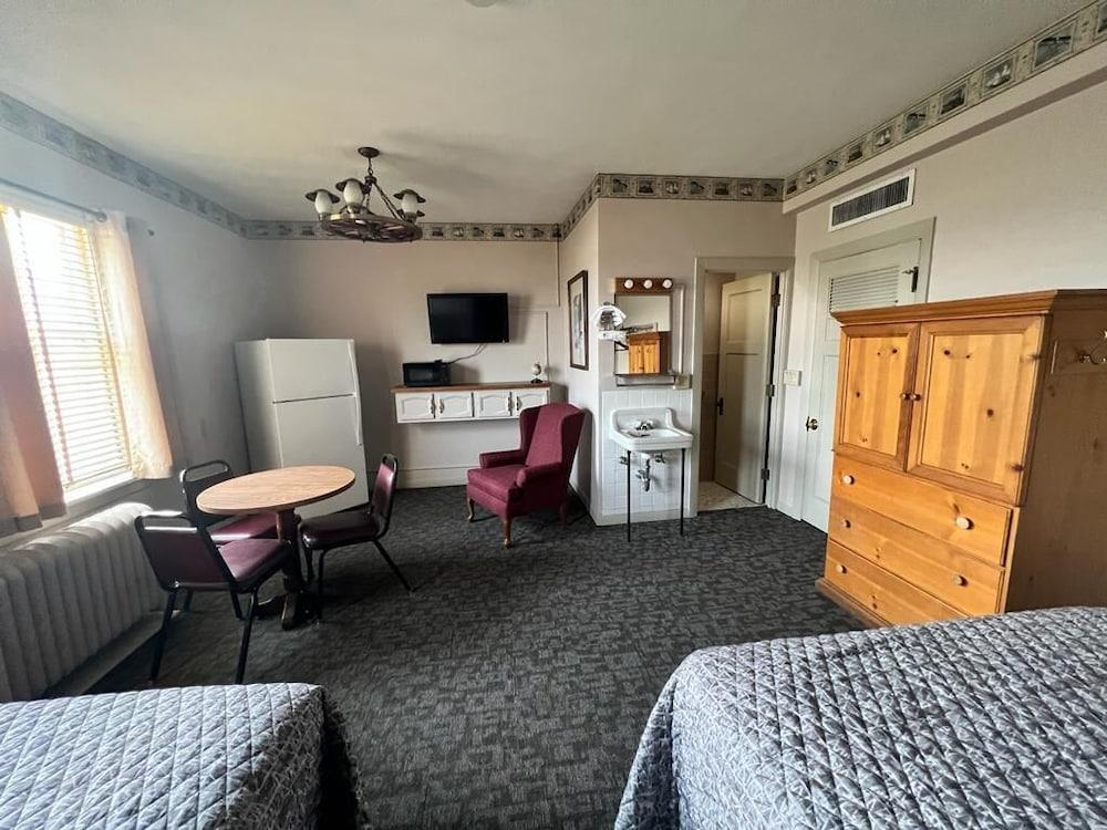 Canfield Hotel photo 3