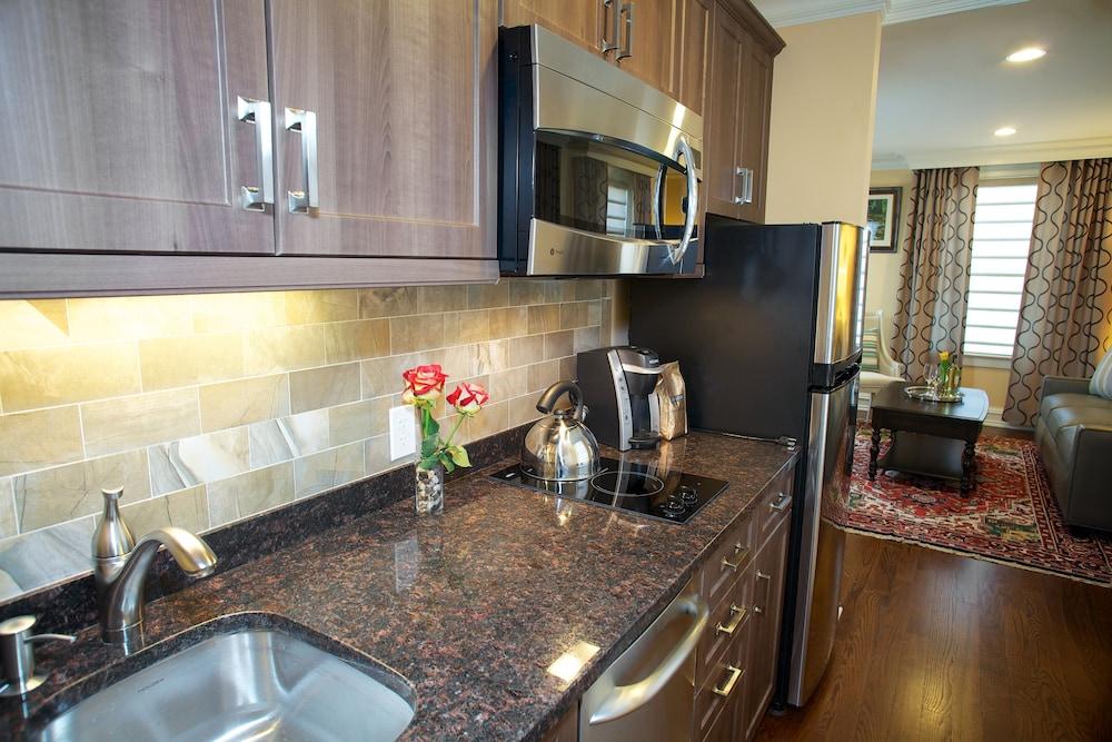 Guesthouse at Norwalk Inn photo 17