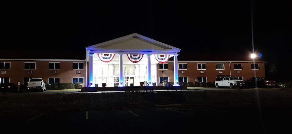 Americas Best Value Inn & Suites Phenix City photo 24