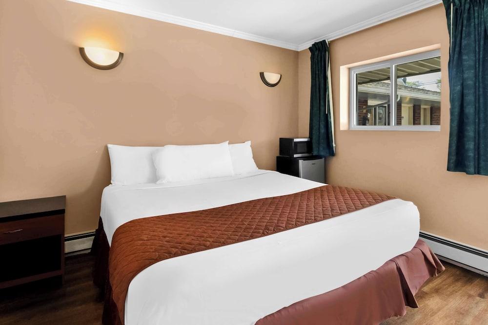 Americas Best Value Inn Avenel Woodbridge photo 7