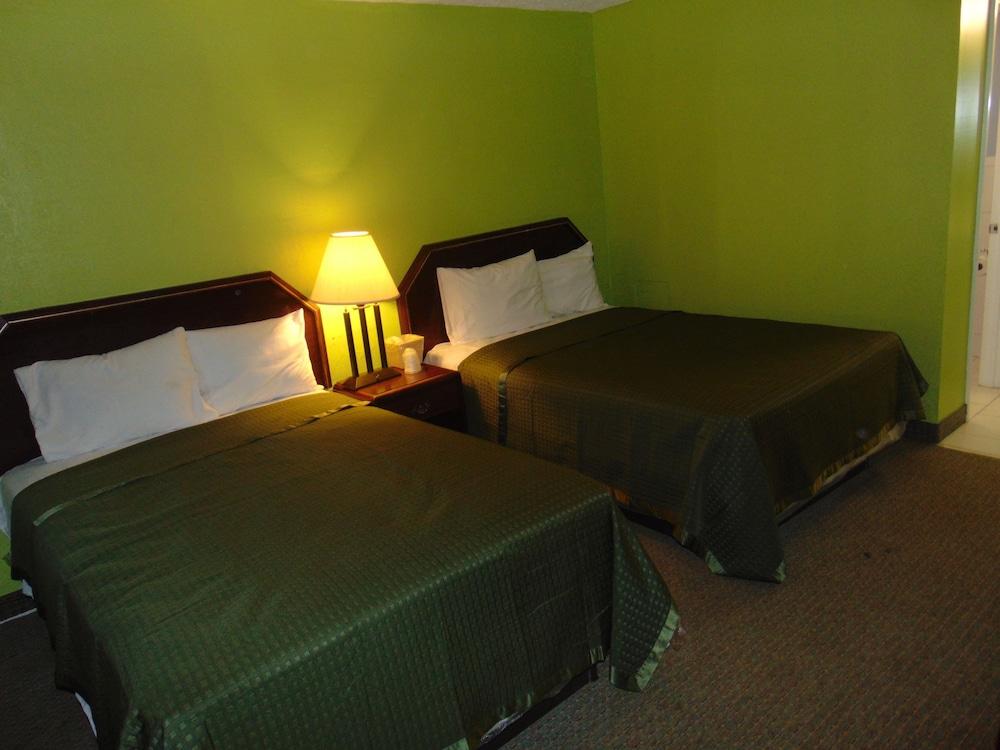 Westbrook Motel photo 13