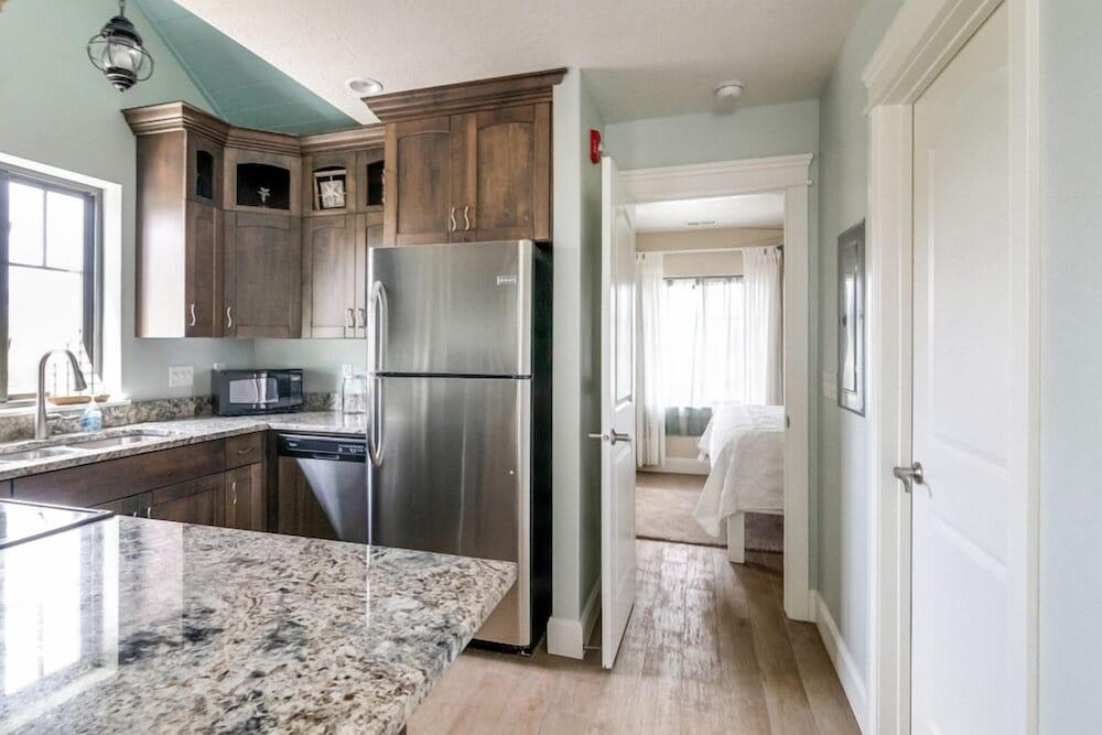 Aspenwood Manor photo 64