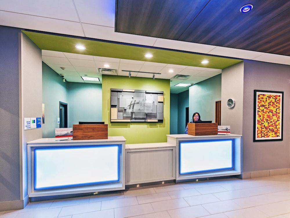 Holiday Inn Express & Suites Perryton by IHG photo 4