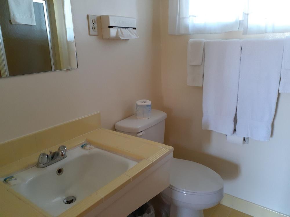 Melody Ranch Motel photo 36