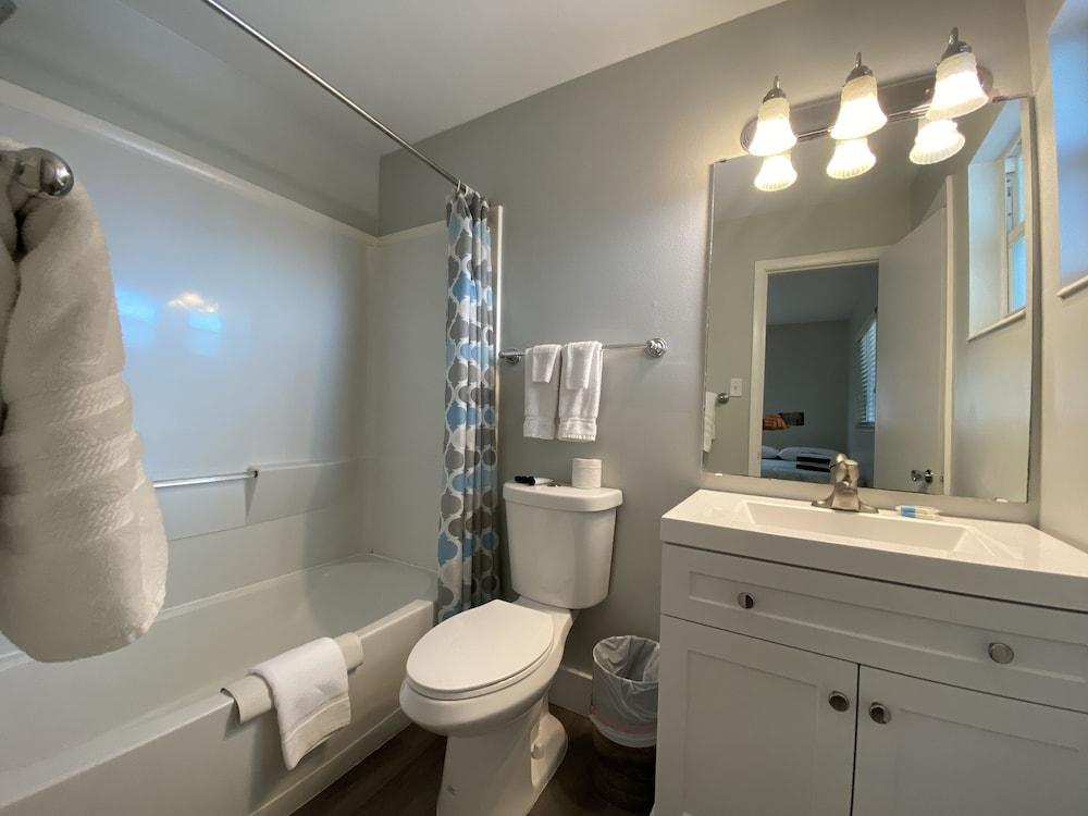 Bonita Beach Inn and Suites photo 10
