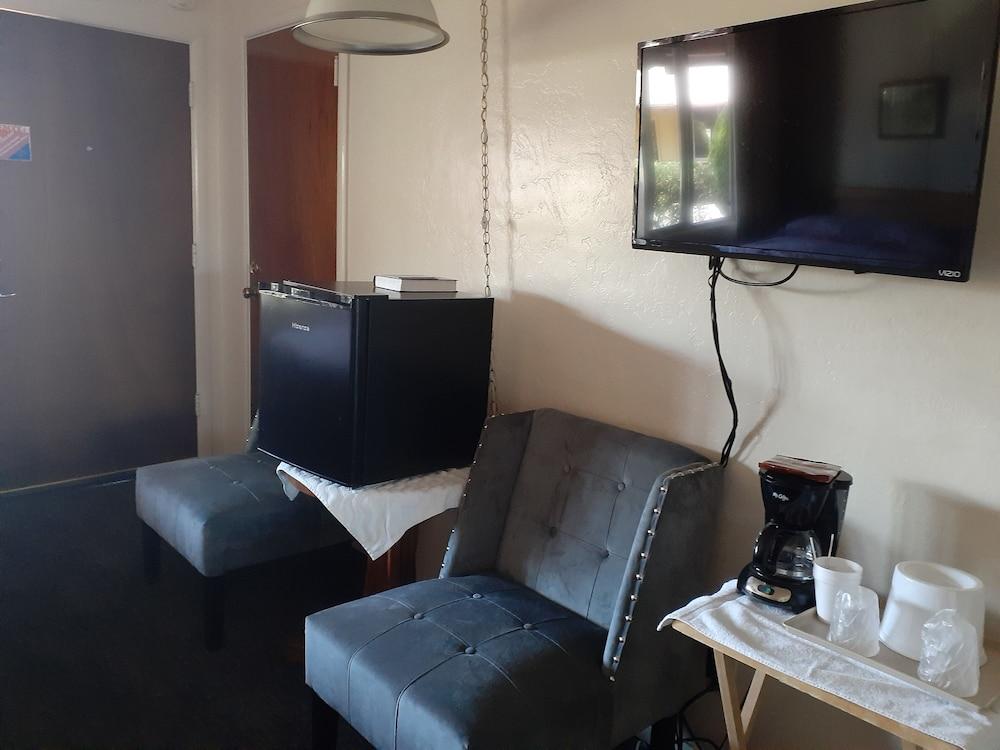 Melody Ranch Motel photo 28