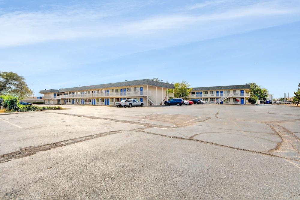Motel 6 Wichita, KS photo 28