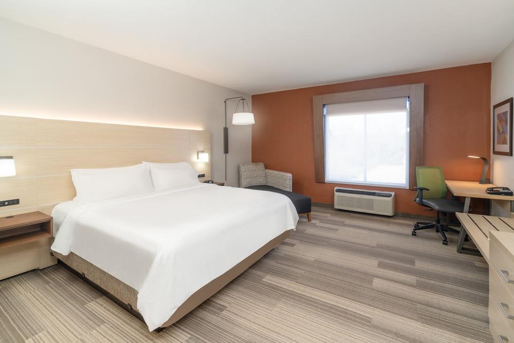 Holiday Inn Express Hotel & Suites Magee by IHG photo 11