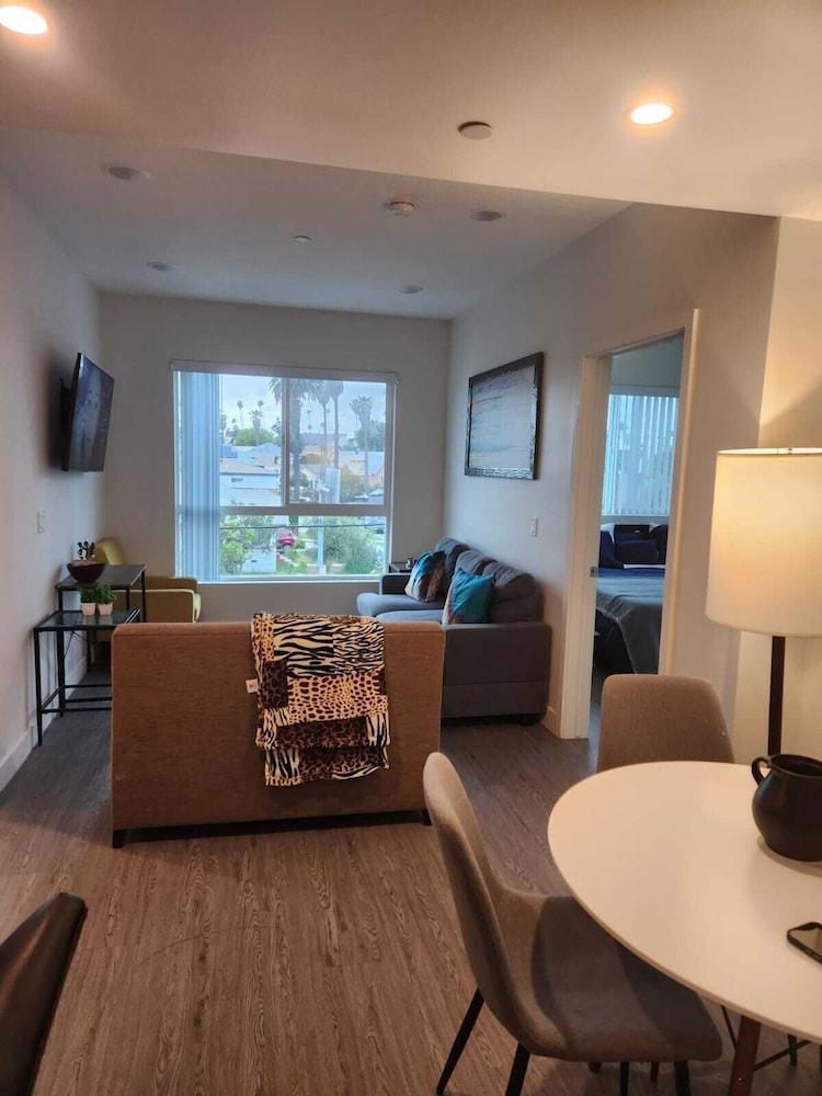 Urban Chic Apart-Hotels in Central LA photo 5