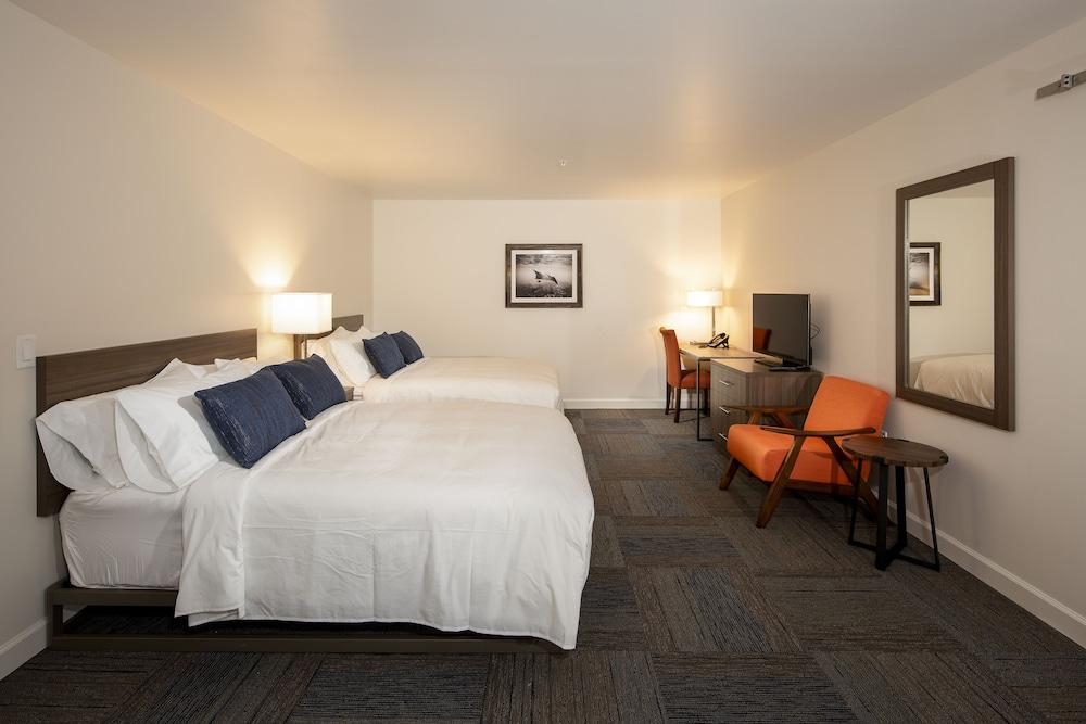 Inn At Moss Landing Point photo 11