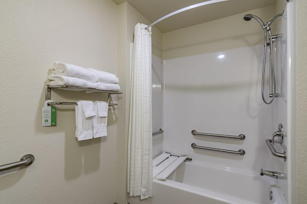 Cobblestone Inn & Suites - Lamoni photo 32