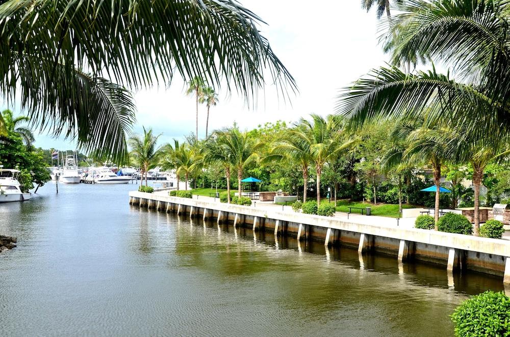 Riviera Luxury Living at River Oaks Marina and Tower photo 13