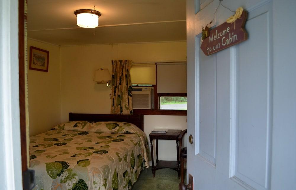 Chamber Lane Motel photo 36