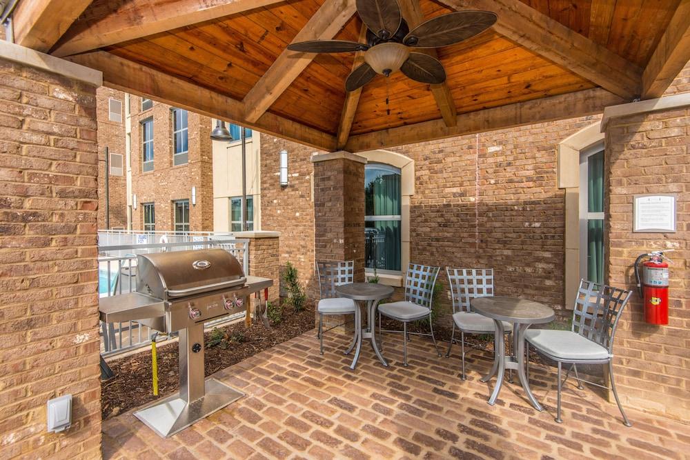 Staybridge Suites Charleston - Mount Pleasant by IHG photo 2