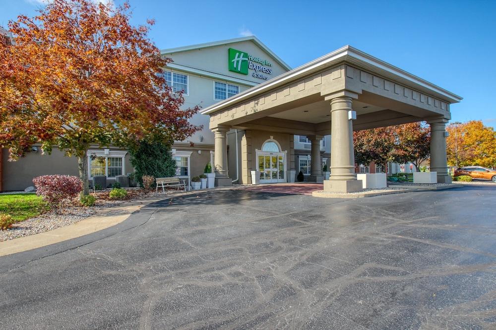Holiday Inn Express Hotel & Suites Oshkosh by IHG — hotel in Oshkosh