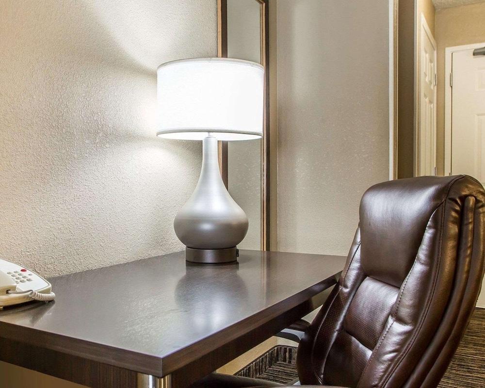 Quality Inn Dayton North - Vandalia photo 23
