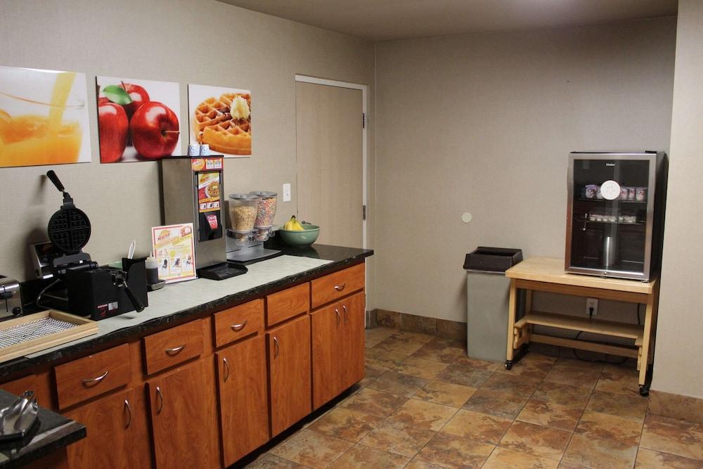 Quality Inn Conway - Greenbrier photo 18