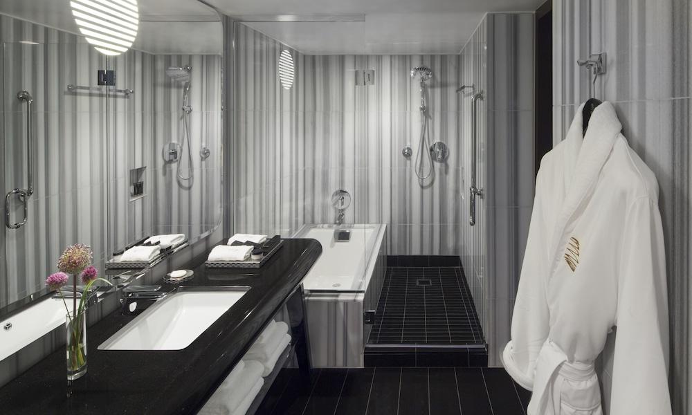 The Watergate Hotel photo 51