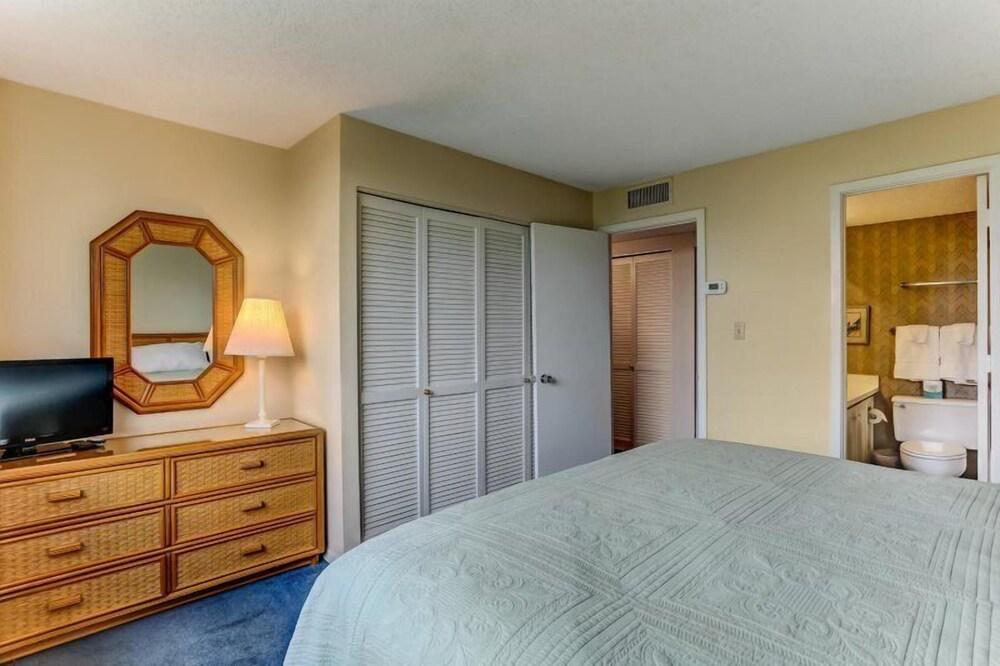 1127 Beach Walker photo 46