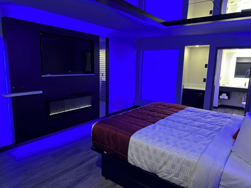 Imperial Suites photo 14
