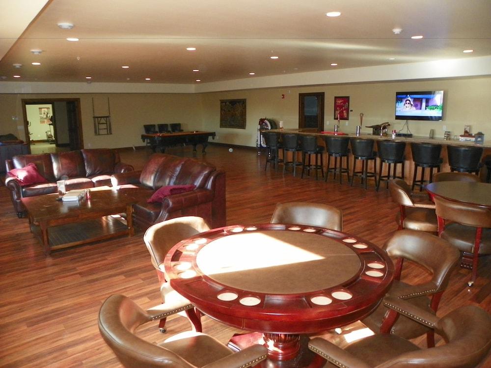 Dakota Prairie Lodge & Resort photo 15