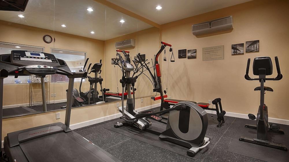 Best Western Plus Manvel Inn & Suites photo 12