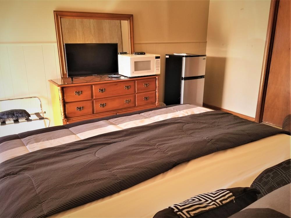 Duffer Motel photo 36