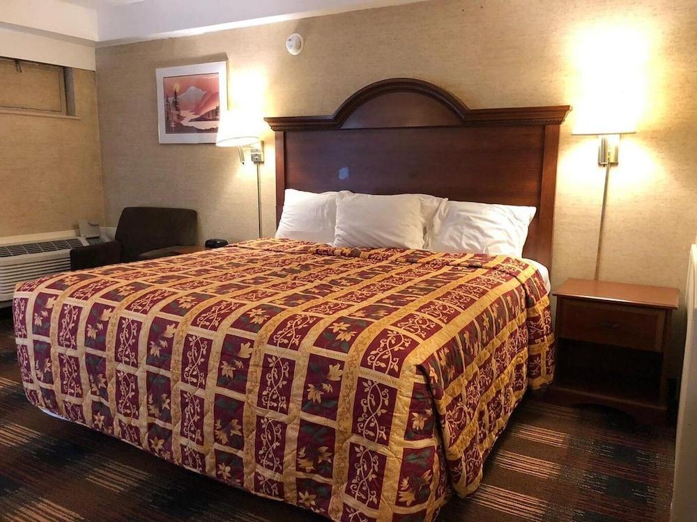 Red Carpet Inn North Syracuse photo 7