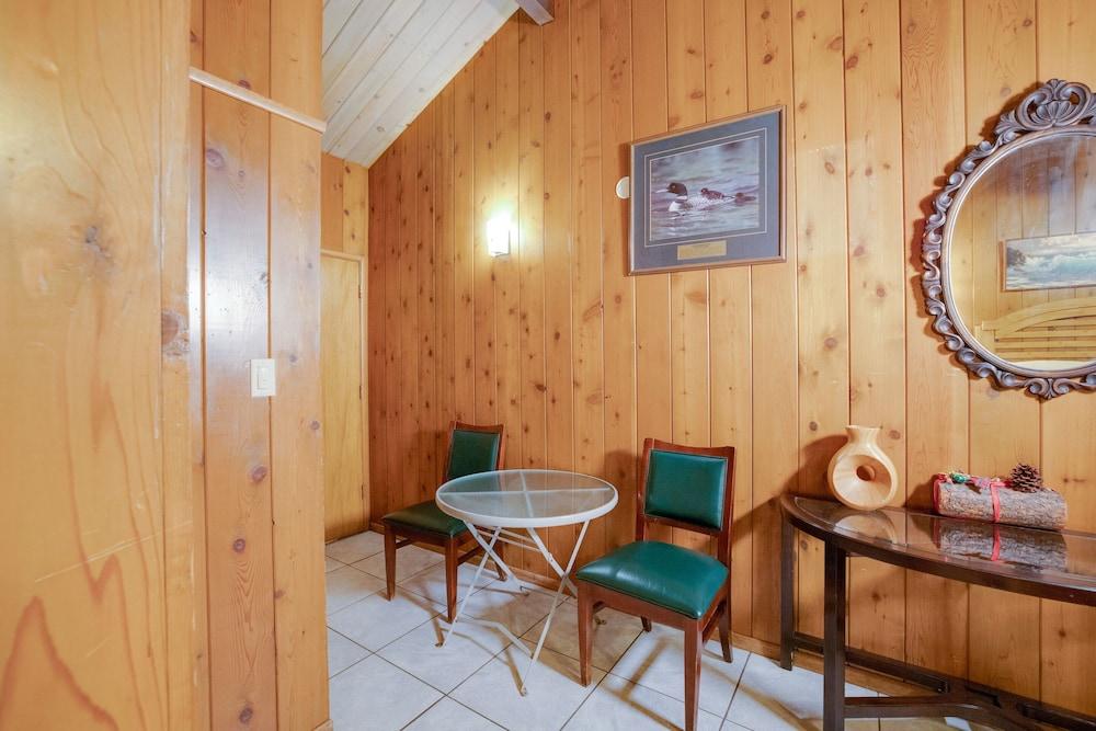 Arrowhead Tree Top Lodge photo 53