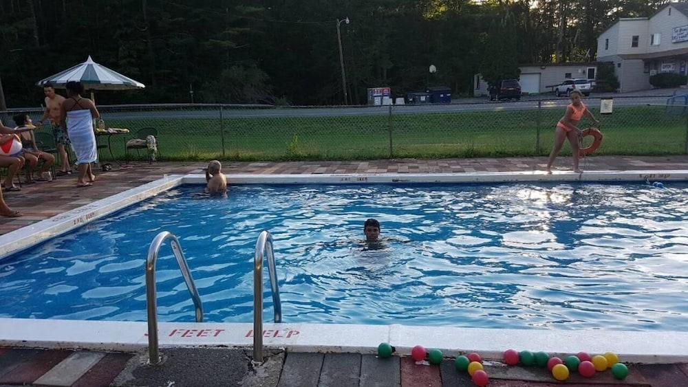 Catskill Motor Court Motel photo 19
