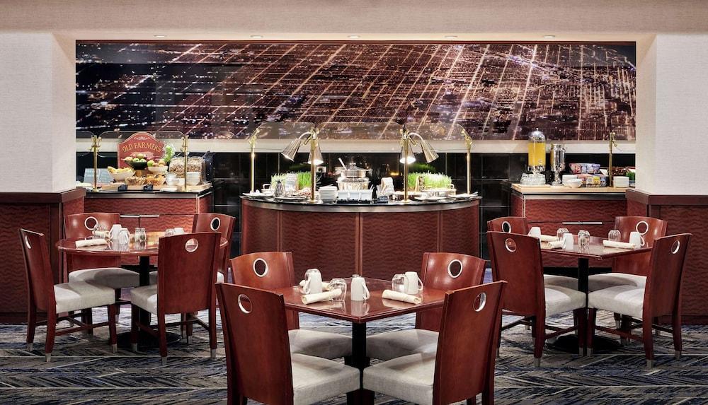 Hilton Chicago O'Hare Airport photo 82