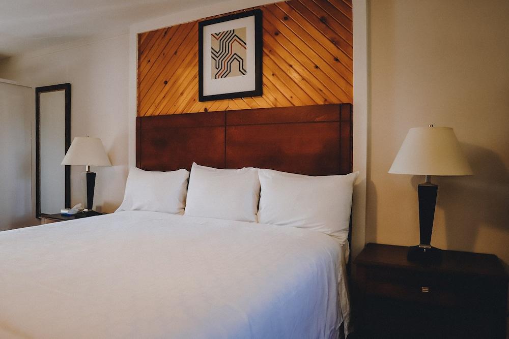 The Inn At Gull Lake photo 23