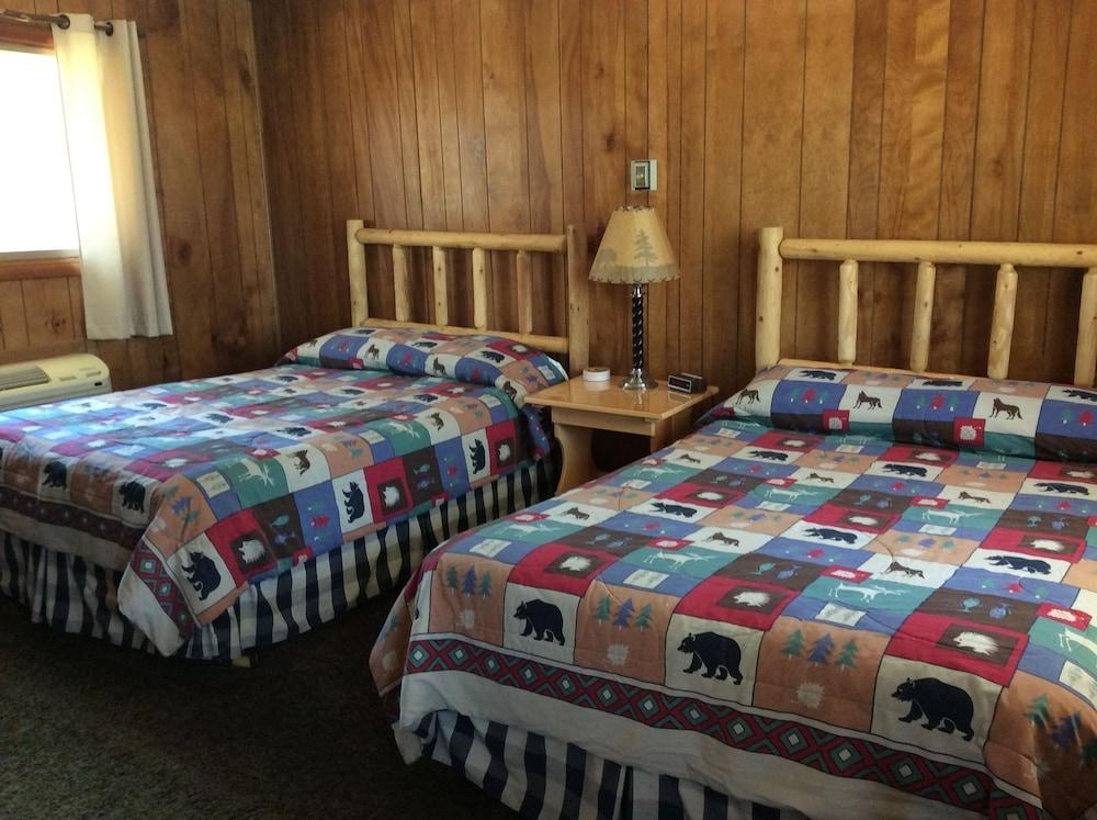 Sunshine Motel and Cabins photo 32