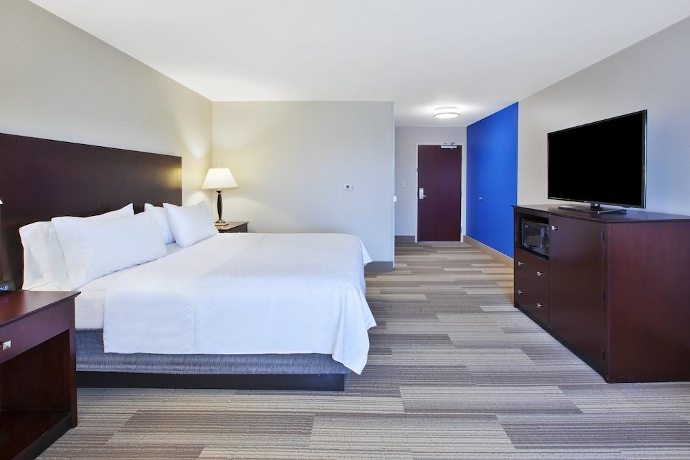Holiday Inn Express Hotel & Suites Niles by IHG photo 12