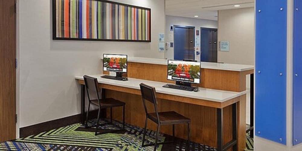 Holiday Inn Express and Suites Griffin by IHG photo 3