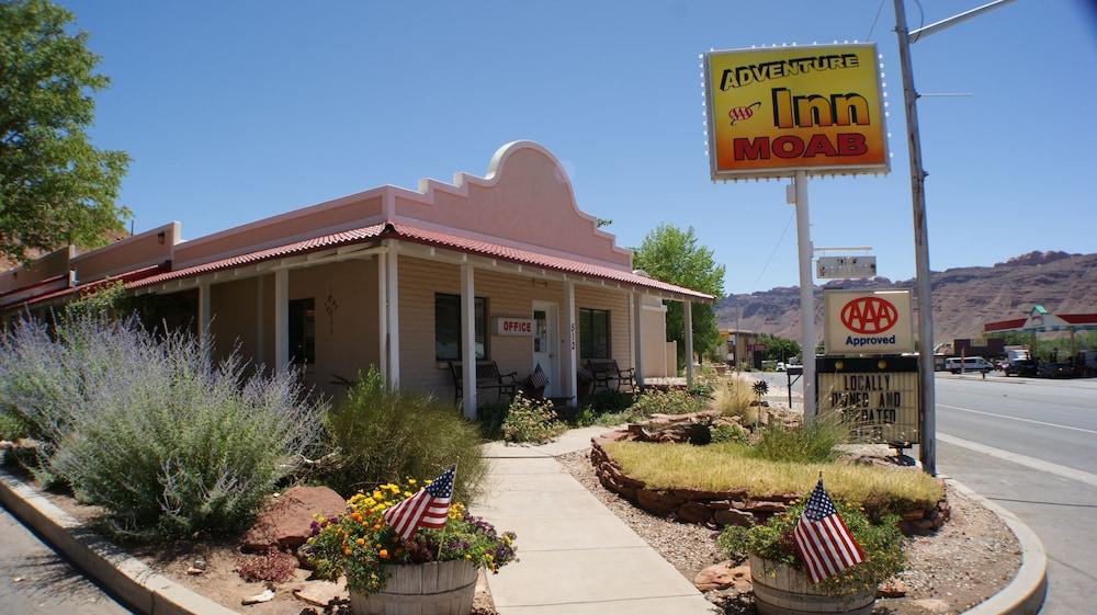 Adventure Inn & Motel photo 32