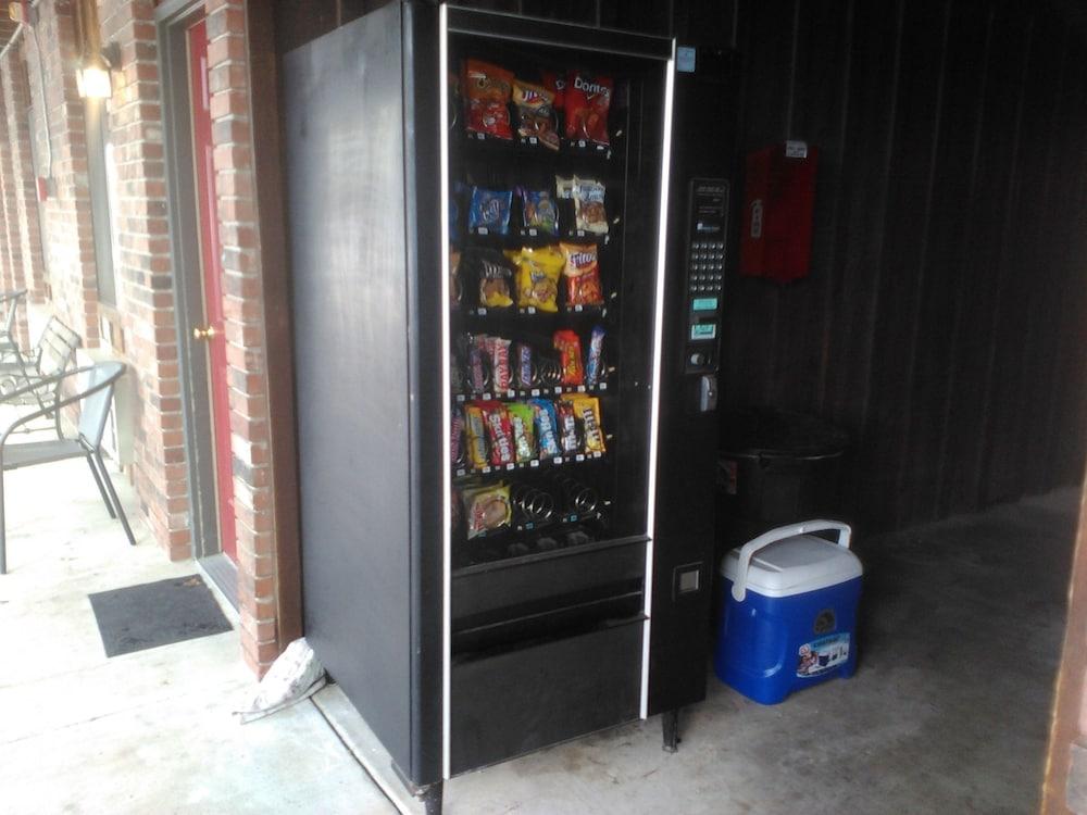 The Razorback Lodge photo 33