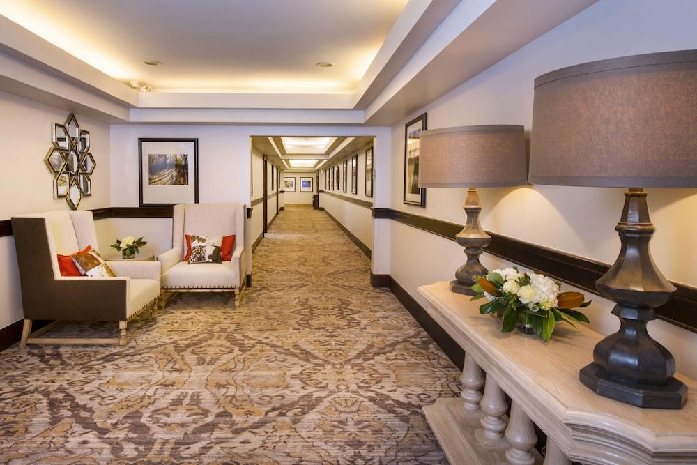 The Lodge at Vail, a RockResort by Vail Resorts photo 14