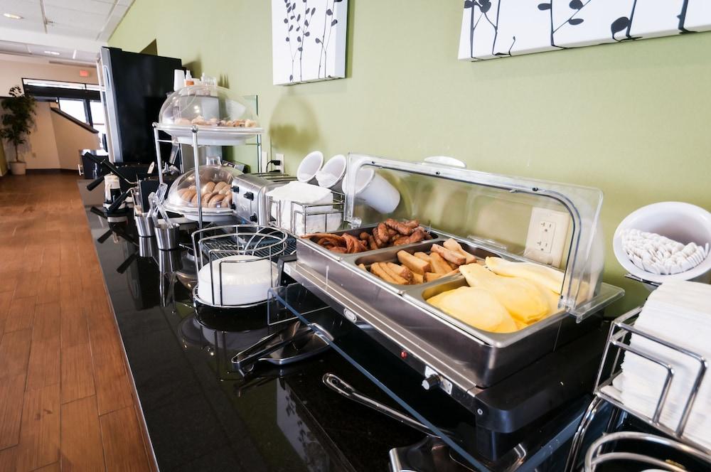 Sleep Inn & Suites photo 12