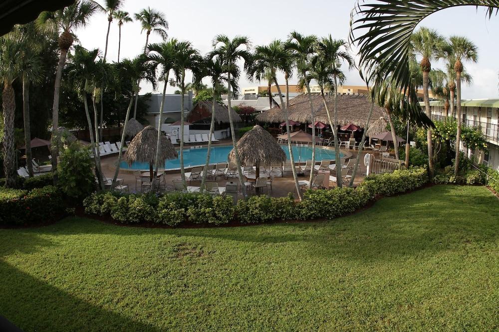 Gulfcoast Inn Naples photo 32