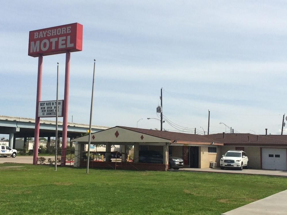 Bayshore Motel photo 2